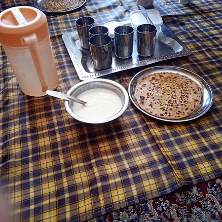 Mir Manzil Bed and Breakfast Srīnagar Exteriör bild