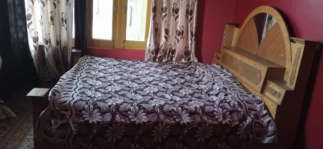 Mir Manzil Bed and Breakfast Srīnagar Exteriör bild